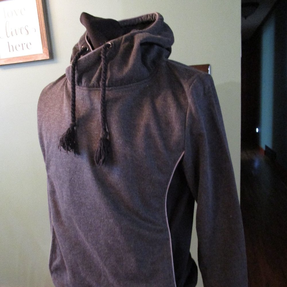 Mens medium Of all Threads Hoodie with Mock turtleneck Black/Gray